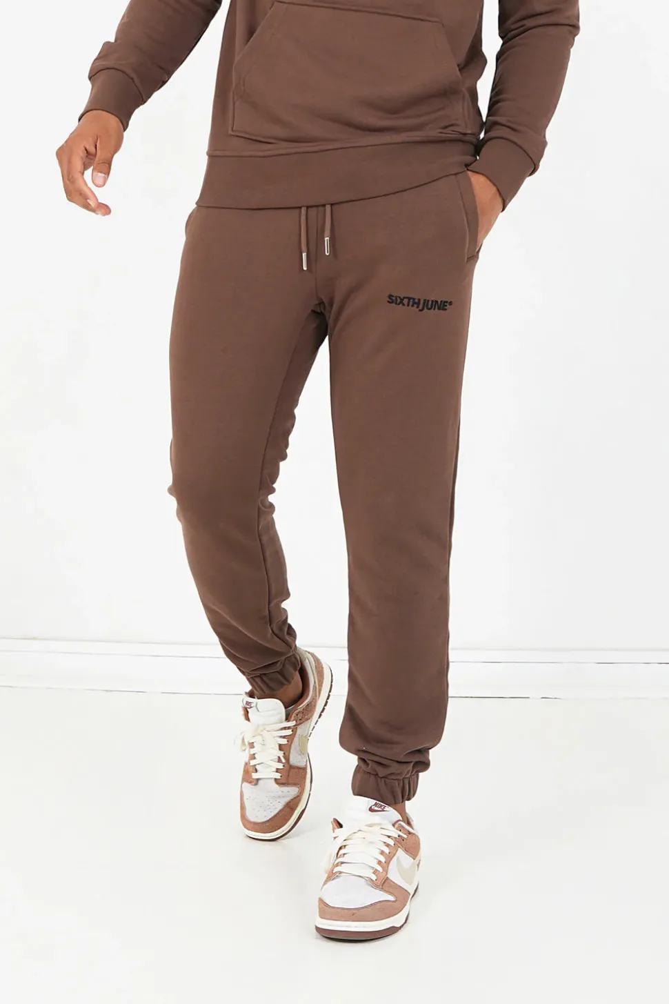Jogging Soft Logo Brode Marron Fonce