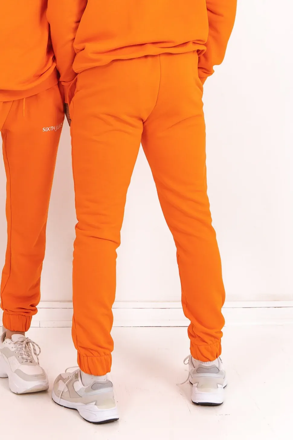 Jogging Soft Logo Brode Orange