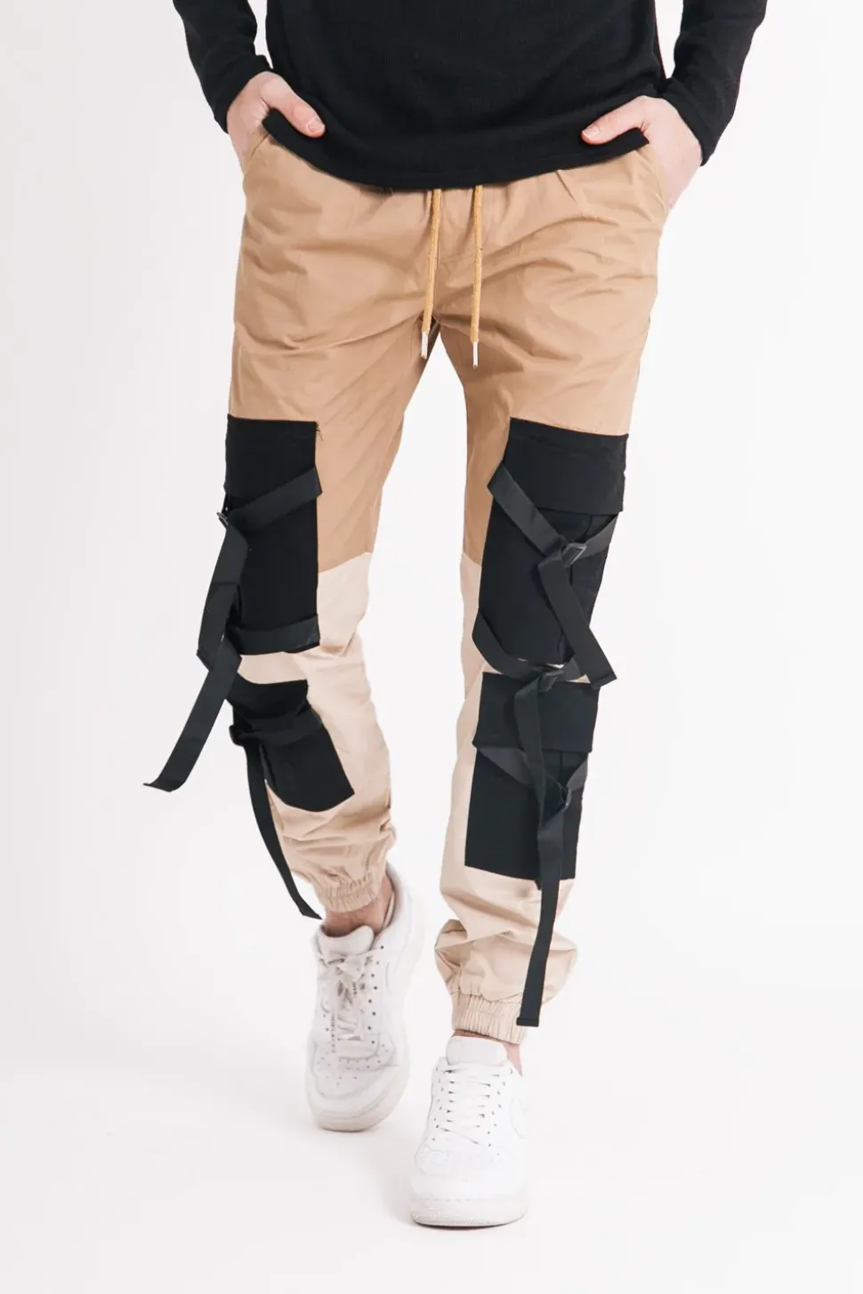 Pantalon Cargo Tactique Empiecements Sangles Beige