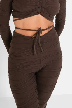 Pantalon Texture Evase Marron Fonce