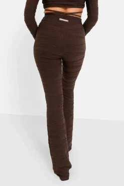 Pantalon Texture Evase Marron Fonce