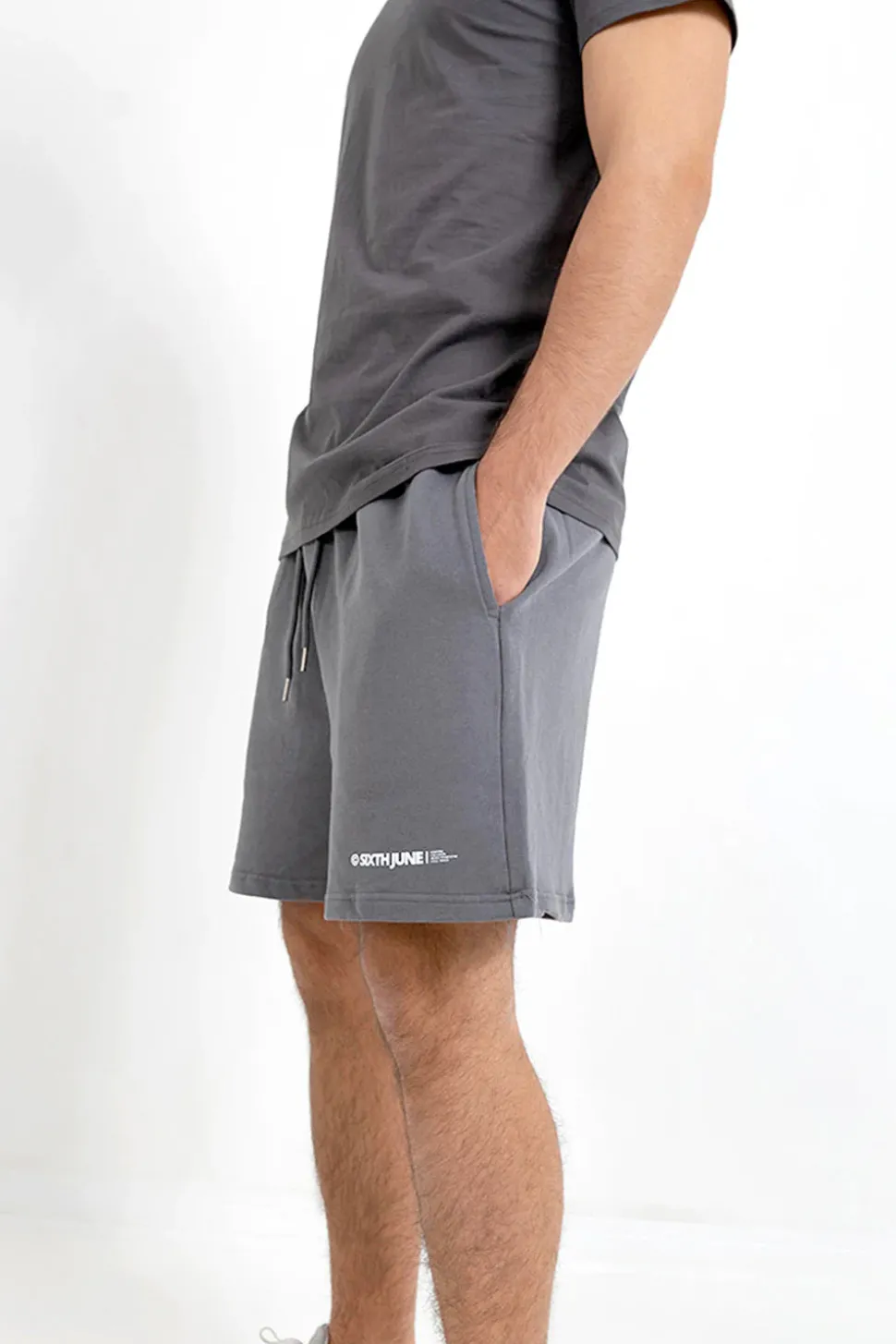 Short Essential Logo Gris Fonce