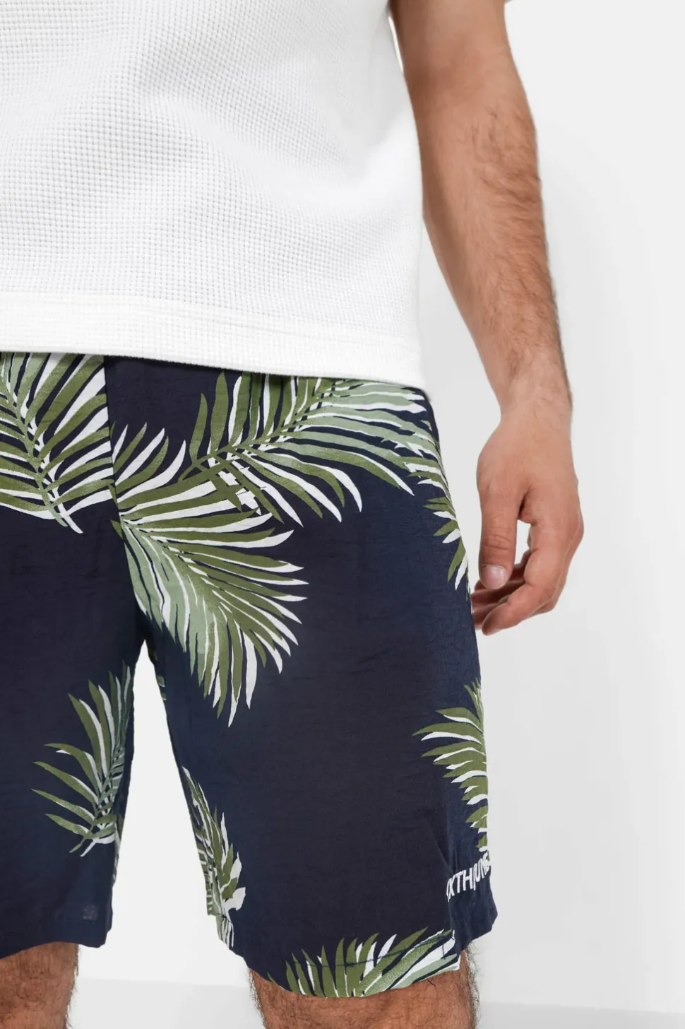 Short Fluide Motif Tropical Bleu Fonce