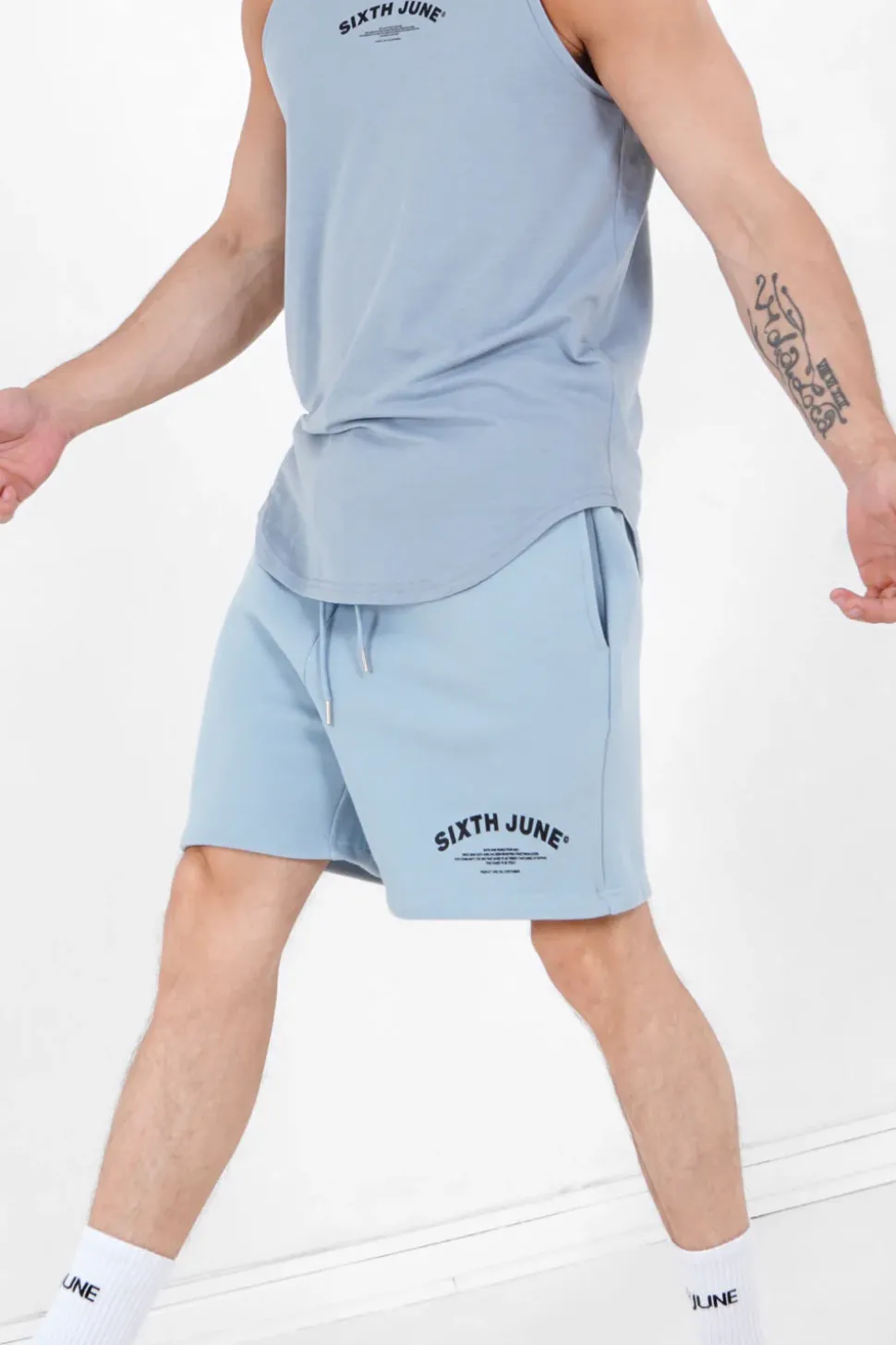Short Logo Incurve Bleu Clair