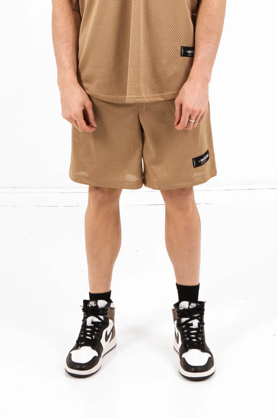 Short Mesh Logo Beige