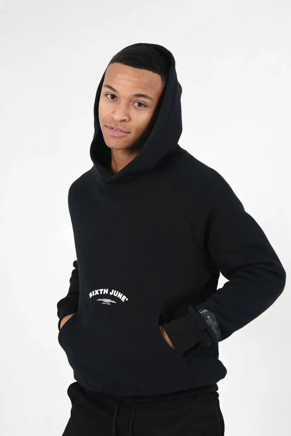 Sweat Capuche Logo Incurve Noir
